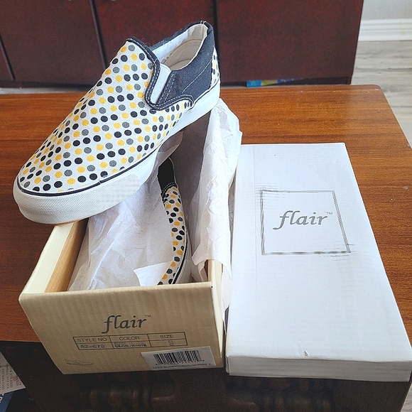 Ladies canvas Sneakers - Picture 6 of 9